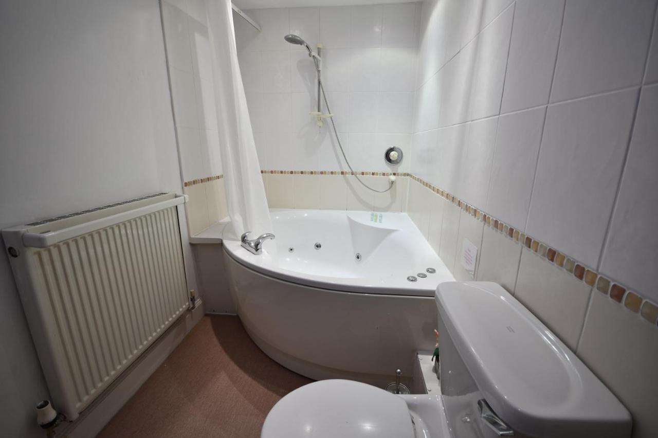 Douglas Arms Hotel Касъл Дъглас Екстериор снимка