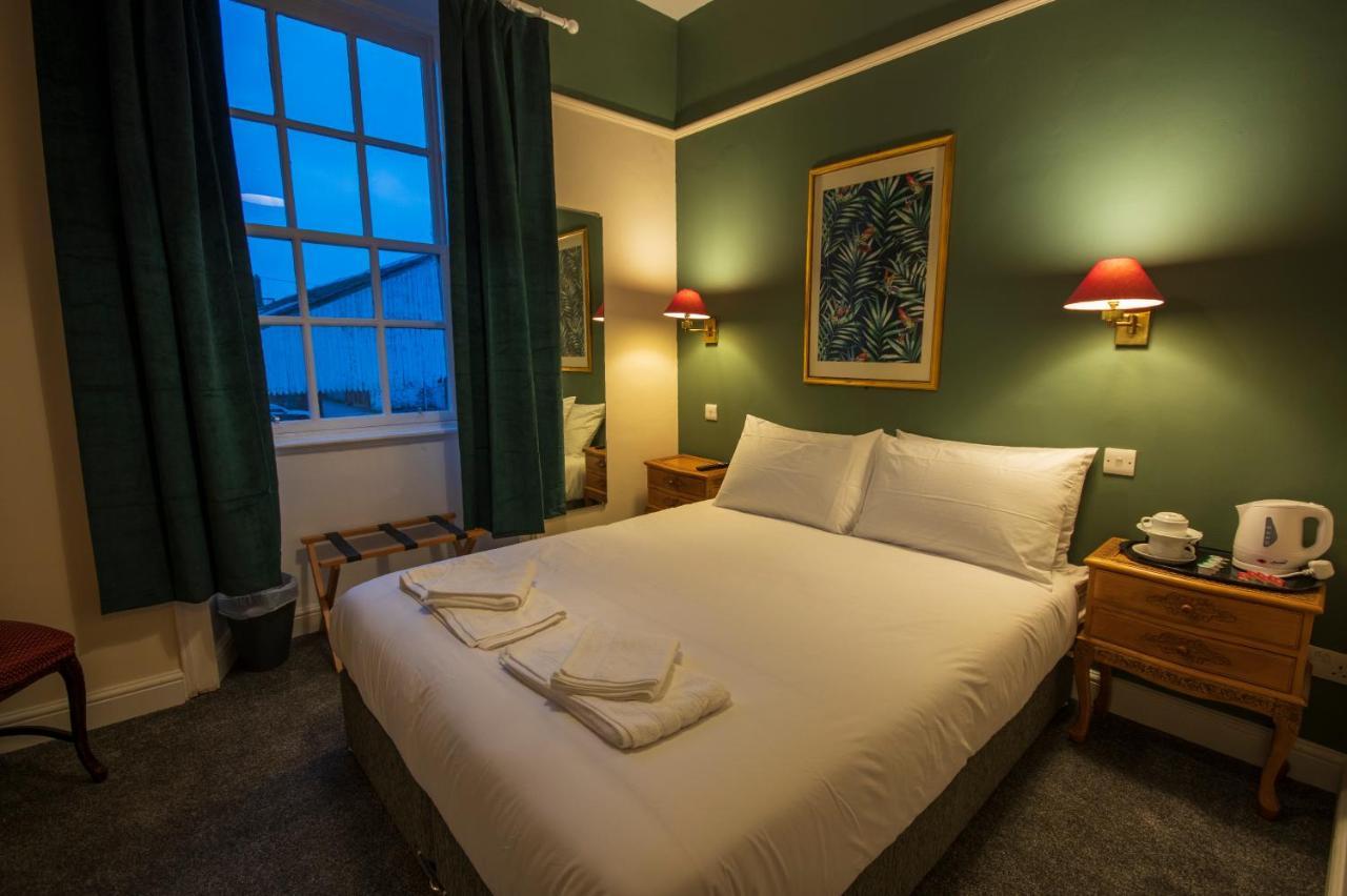Douglas Arms Hotel Касъл Дъглас Екстериор снимка