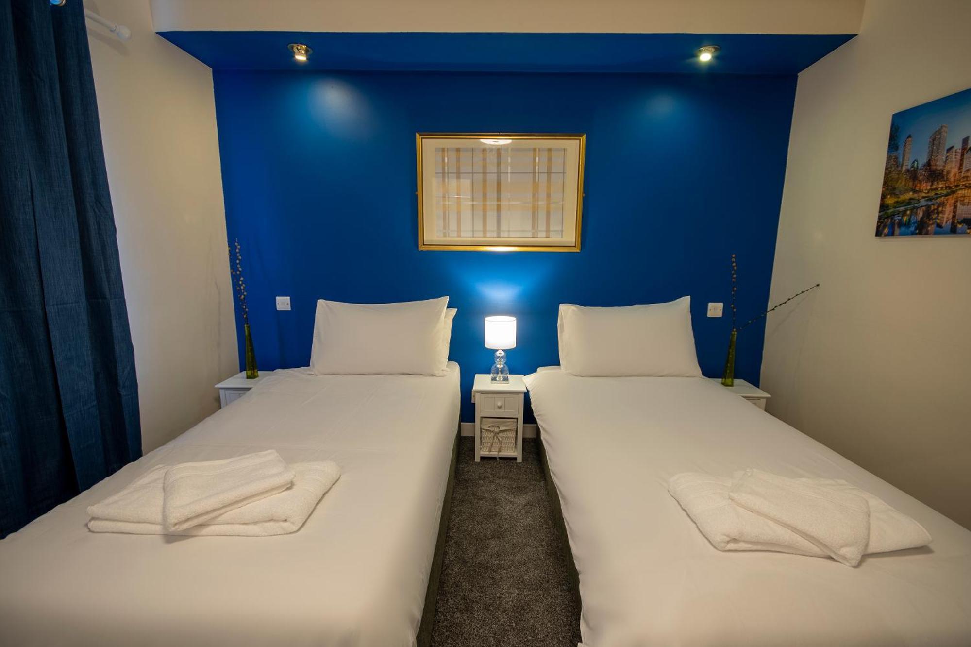 Douglas Arms Hotel Касъл Дъглас Стая снимка